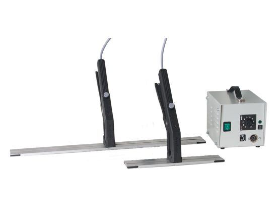 Super Poly - Handheld bi-active impulse seal tong.
Ideal for sealing polyethylene bags up to 2 x 0,3 mm and most laminate bags (a simple test will tell you if the Super Poly will be adequate to seal your film). 460 cm power cable for mobile purpose.

Only operational in combination with Transformer (TPS), to be ordered separately.
