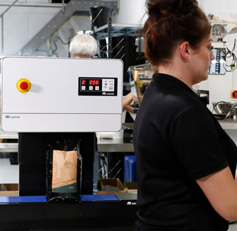 D545 Sfeer Koffiezakken Vullen