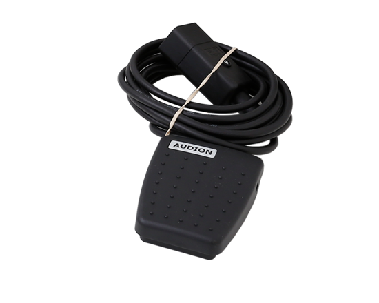 Voetpedaal Magneta Gemotoriseerd (MGM) & Power Sealer - Audion voetschakelaar om de sealcyclus te starten terwijl u beide handen vrijhoudt om uw product tussen de sealbalken te geleiden. Duurzaam geconstrueerd voor een moeiteloos verpakkingsproces en langdurig gebruiksgemak. Geschikt voor Audion Magneta Motorized (MGM) en Power Sealer-modellen.