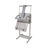 Pandyno - L’imbustatrice manuale più semplice. È dotata di un supporto per il montaggio dello scivolo di riempimento desiderato. Lo scivolo di riempimento deve essere coperto con film tubolare per produrre buste riempite in modo rapido ed efficiente. Gestione semplice e leggera premendo il braccio di saldatura per avviare il ciclo.